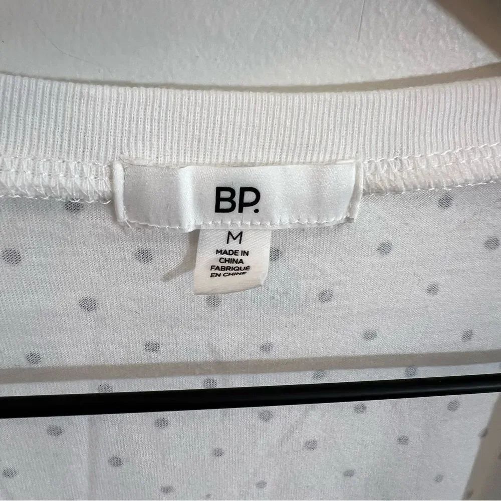 NWOT BP Black n White Polka Dot T-shirt | Size M - Picture 4 of 8